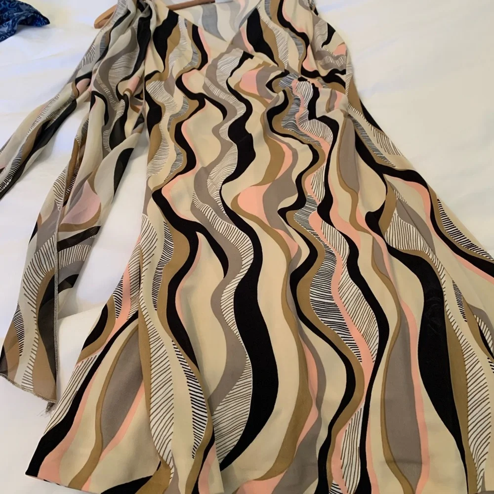 Stylish Multicolor Patterned Dress - Picture 2 of 3